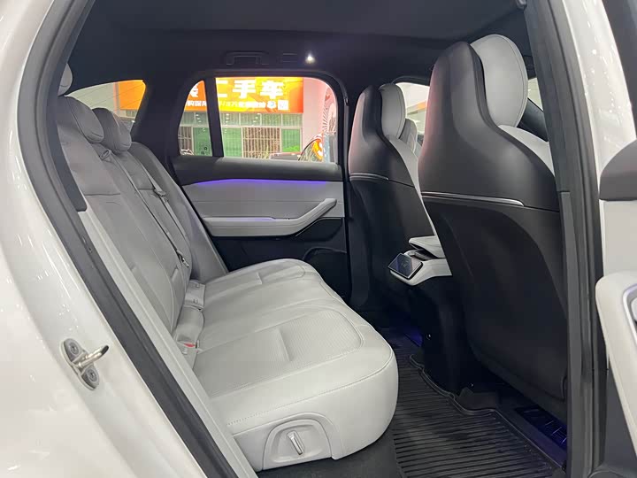 Фото 18 - Nio ES6