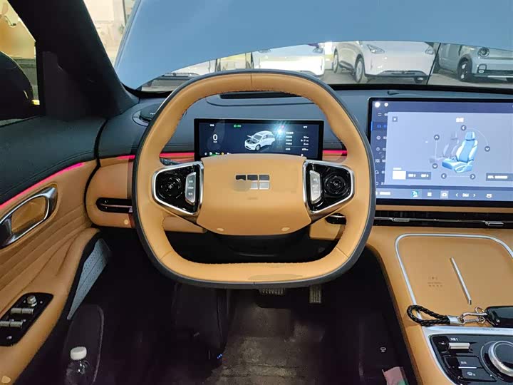 Фото 11 - Geely Galaxy Starship 7