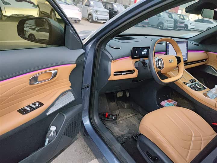 Фото 16 - Geely Galaxy Starship 7