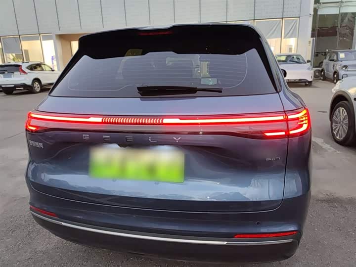 Фото 6 - Geely Galaxy Starship 7