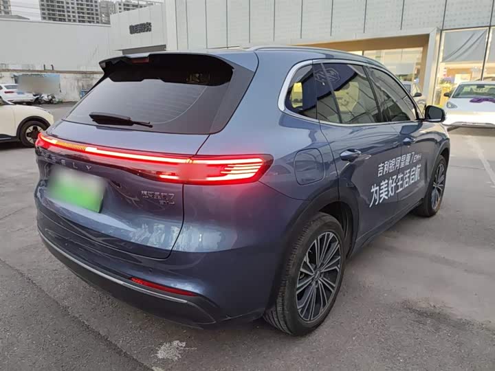 Фото 7 - Geely Galaxy Starship 7