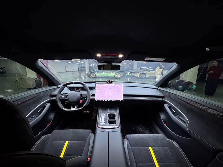 Фото 14 - Xiaomi SU7 Ultra