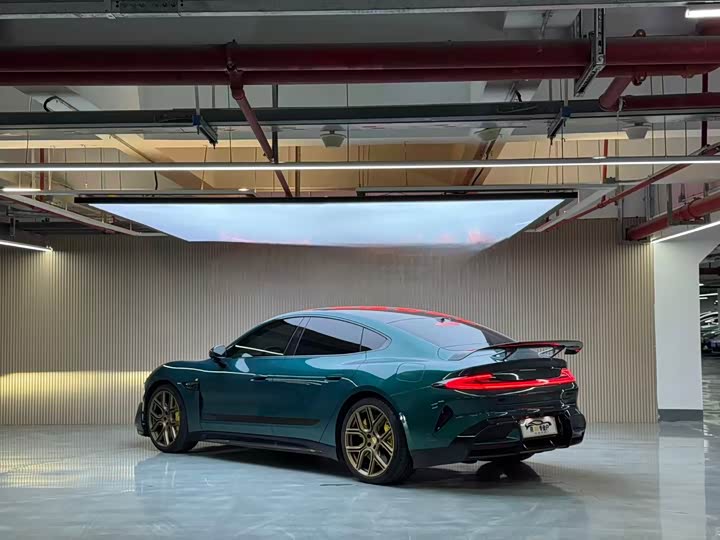 Фото 16 - Xiaomi SU7 Ultra