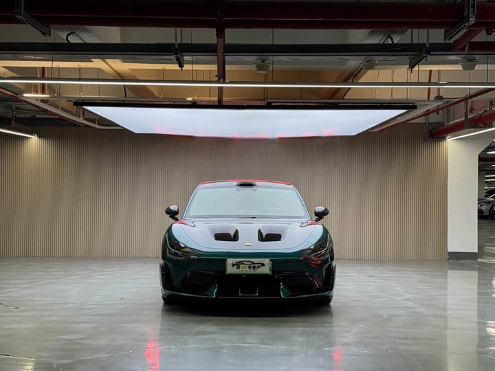 Фото 2 - Xiaomi SU7 Ultra