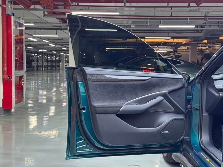 Фото 5 - Xiaomi SU7 Ultra