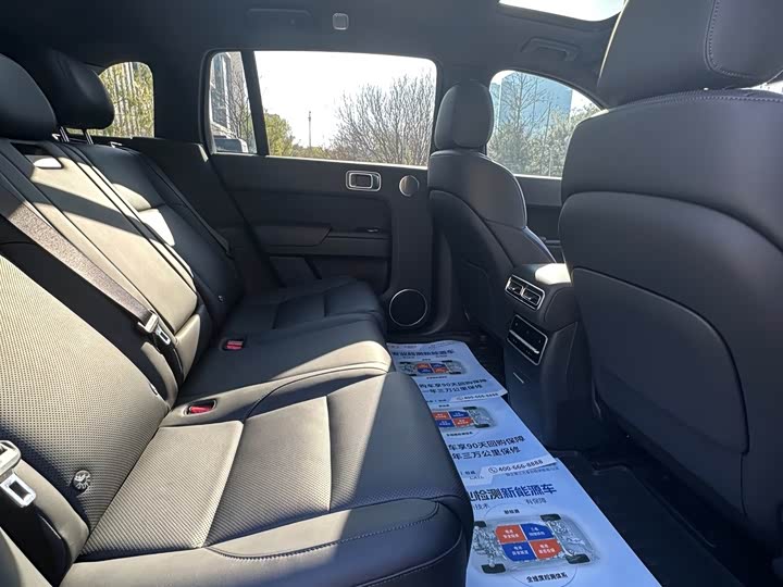 Фото 9 - LiXiang L7