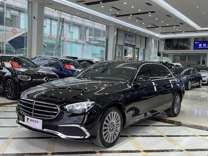 Фото 2 - Mercedes-Benz E-Class