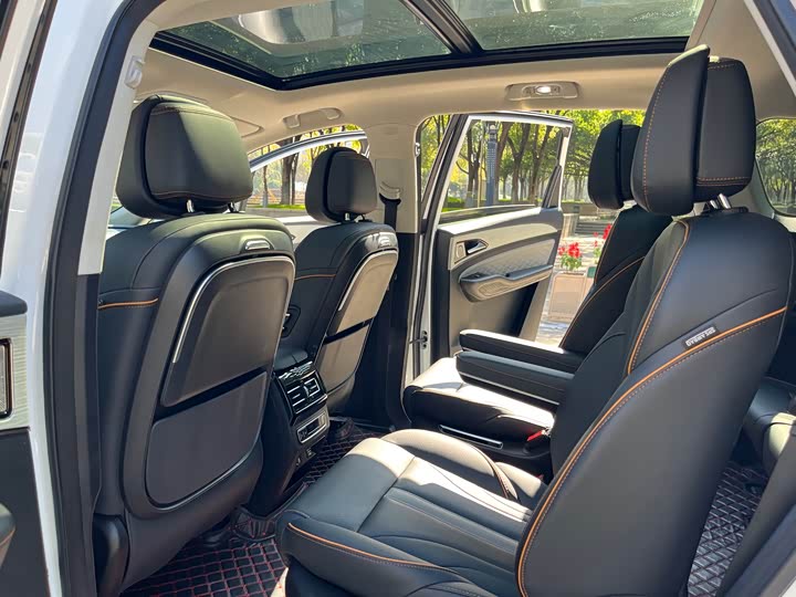 Фото 9 - Dongfeng Forthing Yacht