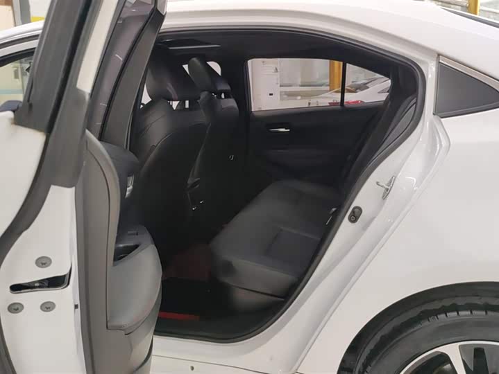 Фото 11 - Toyota Levin