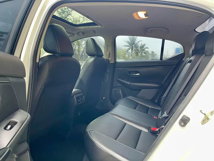 Фото 5 - Nissan Sylphy