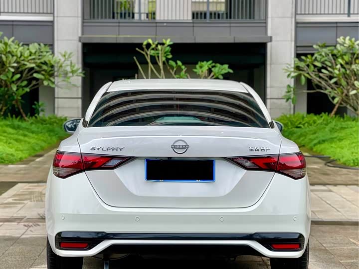 Фото 8 - Nissan Sylphy