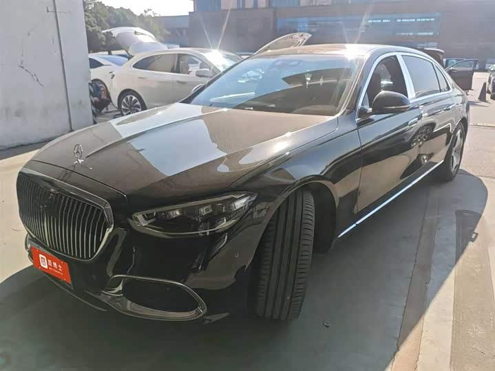 Фото 1 - Mercedes-Benz Maybach S-Class