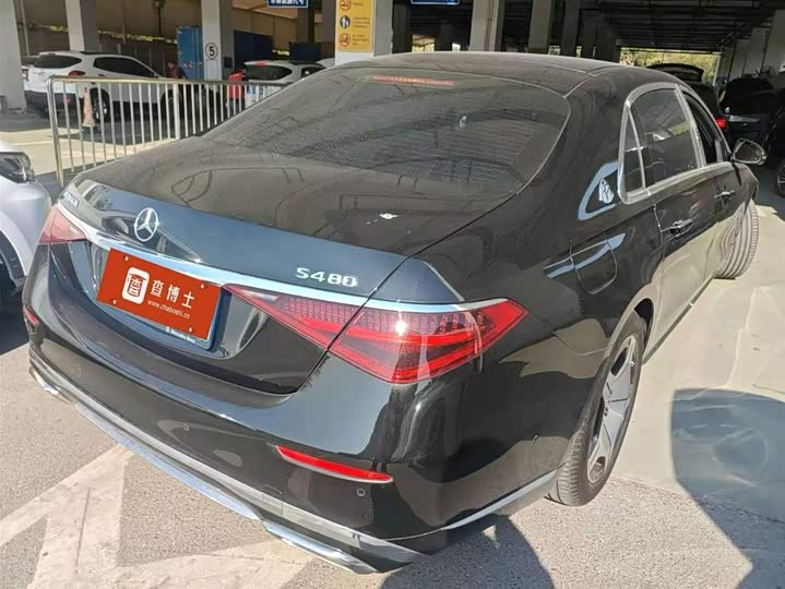 Фото 2 - Mercedes-Benz Maybach S-Class