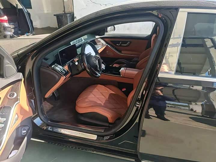 Фото 6 - Mercedes-Benz Maybach S-Class