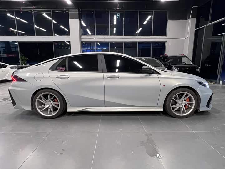 Фото 3 - GAC Trumpchi Empow R