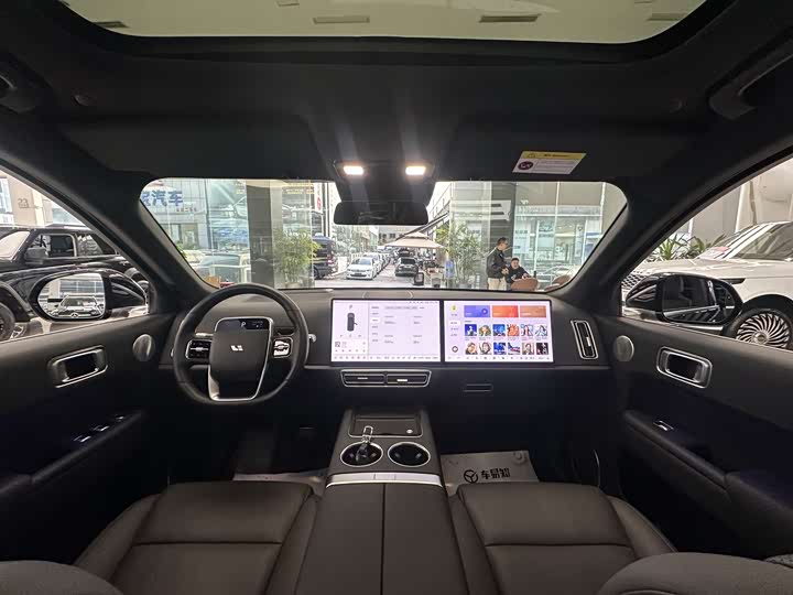 Фото 17 - LiXiang L9