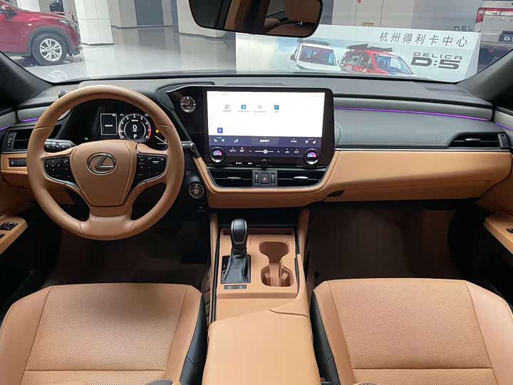 Фото 7 - Lexus ES