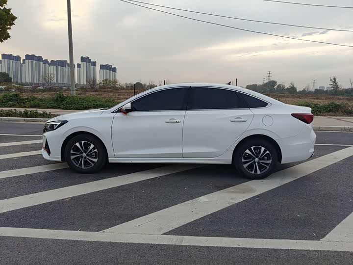 Фото 7 - Changan Eado Plus