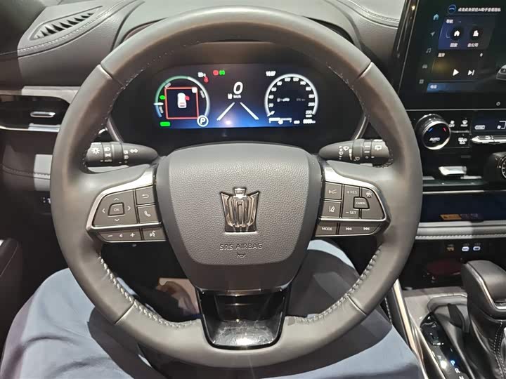 Фото 11 - Toyota Crown Kluger