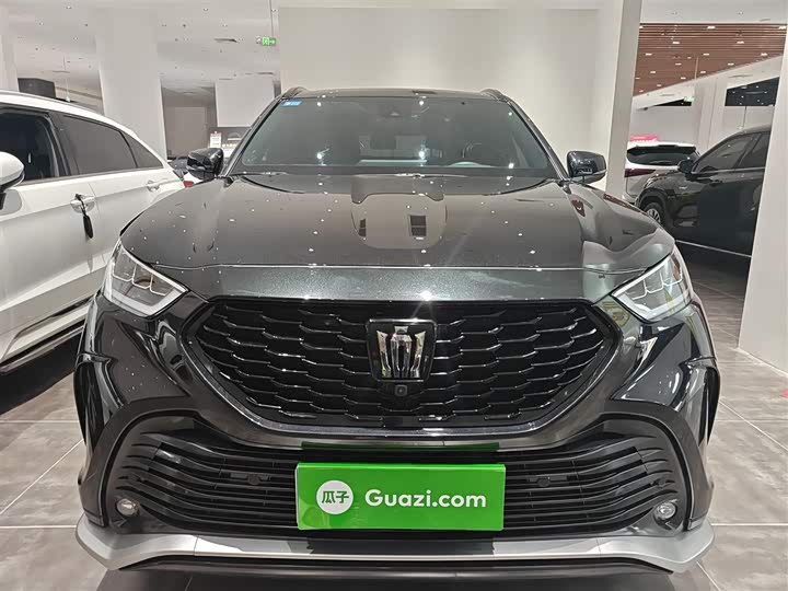 Фото 3 - Toyota Crown Kluger