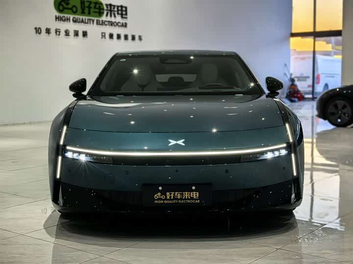 Фото 2 - XPeng P7