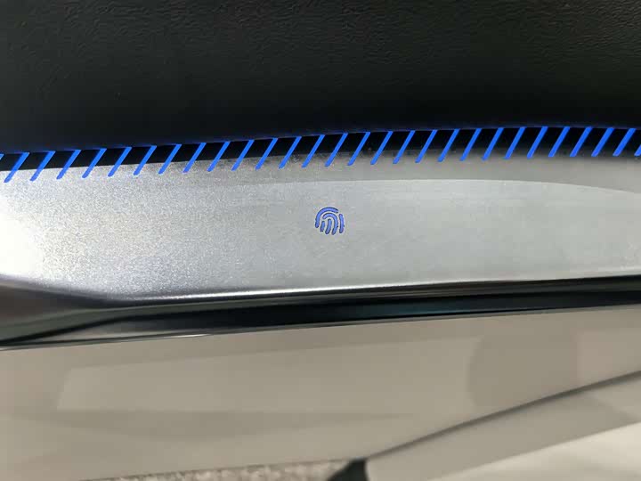 Фото 8 - XPeng P7