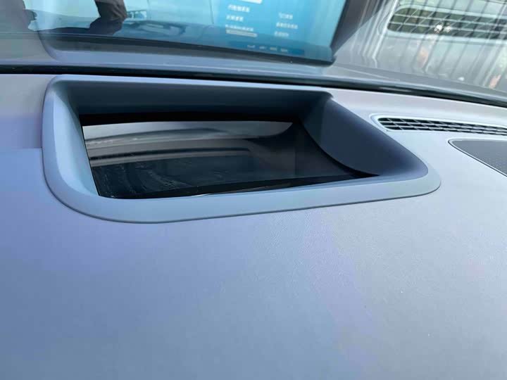 Фото 16 - Mercedes-Benz EQE