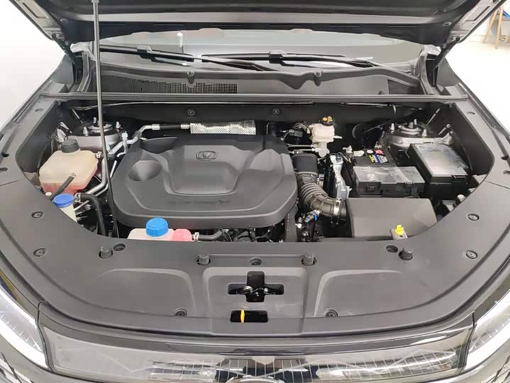 Фото 10 - Changan CS75 Plus