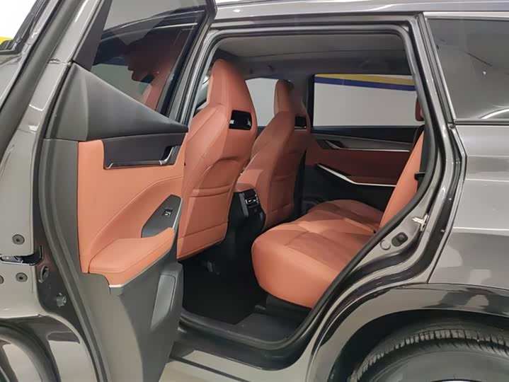 Фото 11 - Changan CS75 Plus