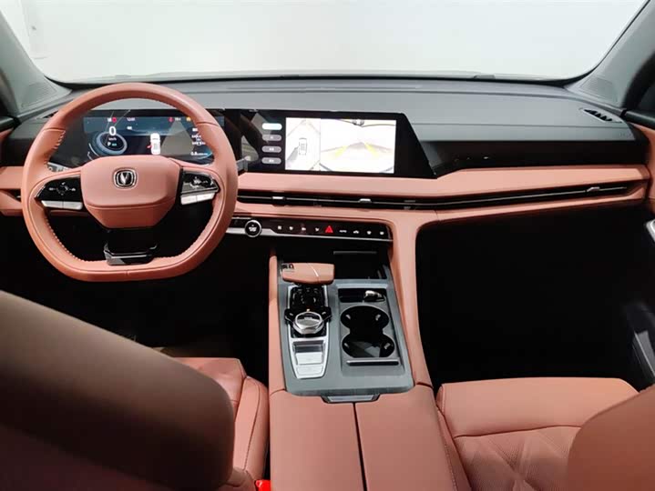 Фото 12 - Changan CS75 Plus