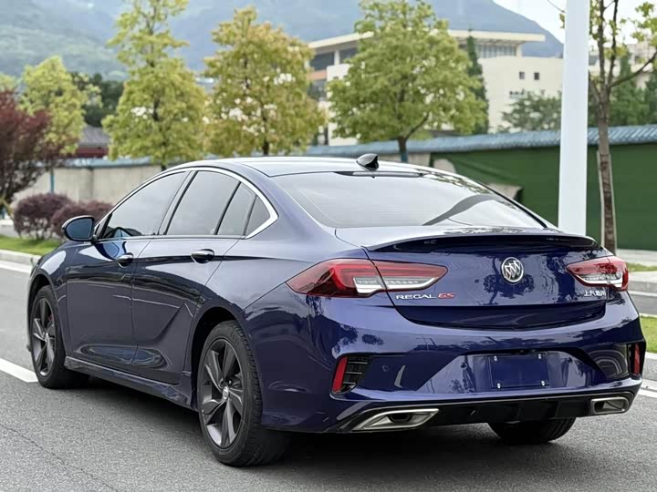 Фото 9 - Buick Regal