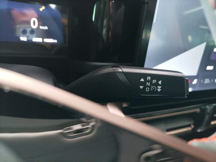 Фото 6 - Chery iCar 03