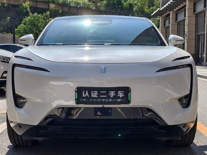 Фото 2 - Avatr 11