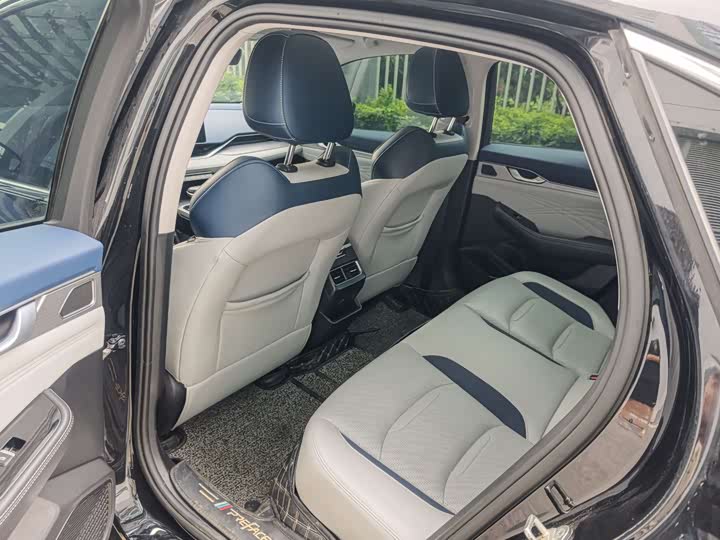 Фото 10 - Geely Preface