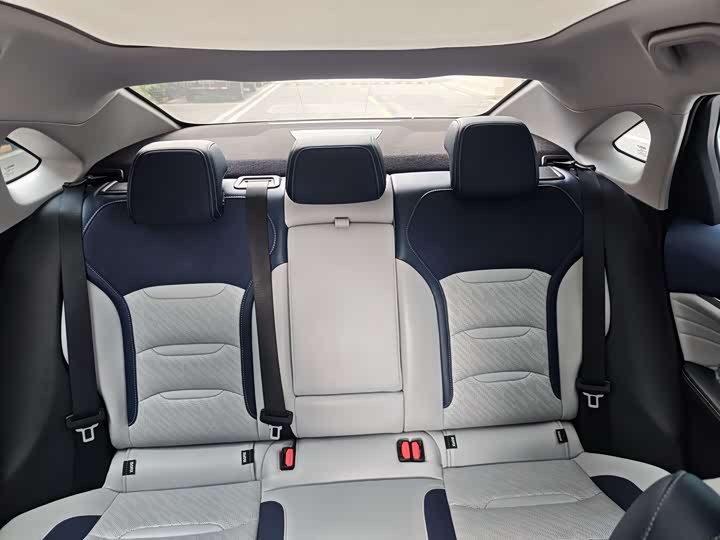 Фото 18 - Geely Preface