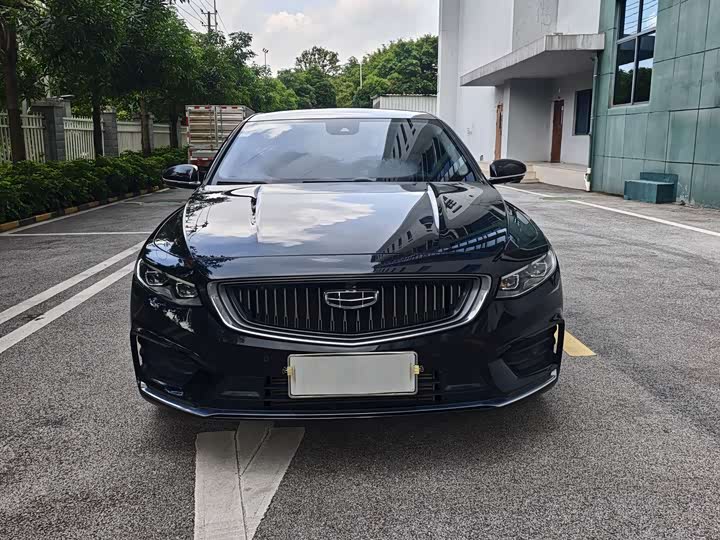 Фото 2 - Geely Preface