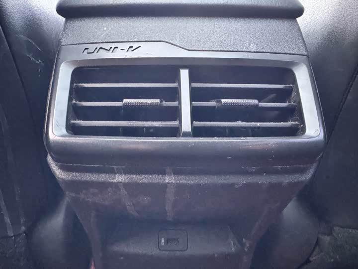 Фото 13 - Changan UNI-V