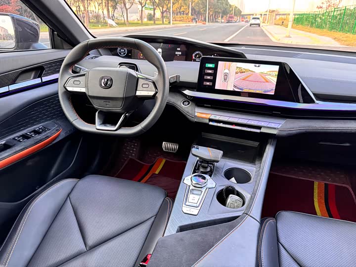 Фото 14 - Changan UNI-V