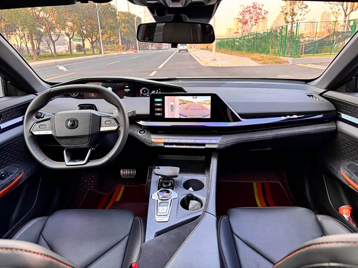 Фото 15 - Changan UNI-V