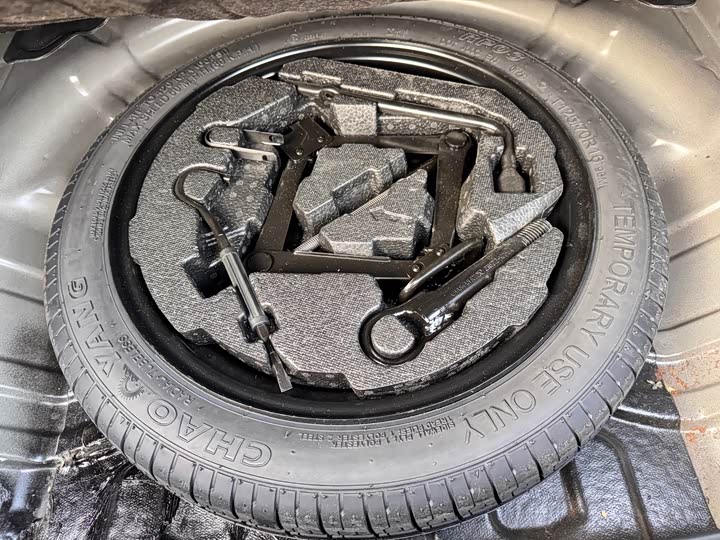 Фото 17 - Changan UNI-V