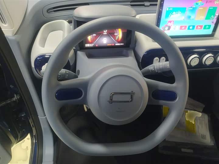 Фото 11 - Bestune Pony