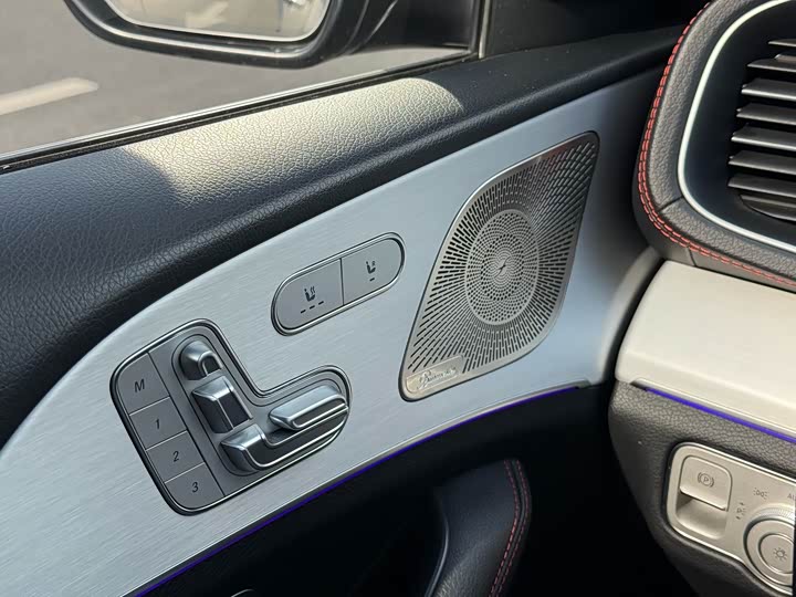 Фото 6 - Mercedes-Benz GLE-Class AMG