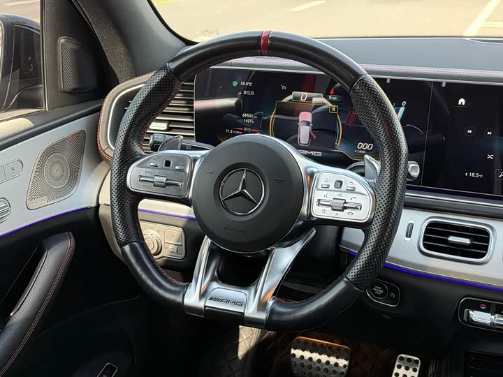 Фото 9 - Mercedes-Benz GLE-Class AMG