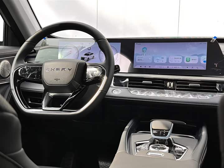 Фото 25 - Chery Tiggo 8 Pro Hybrid