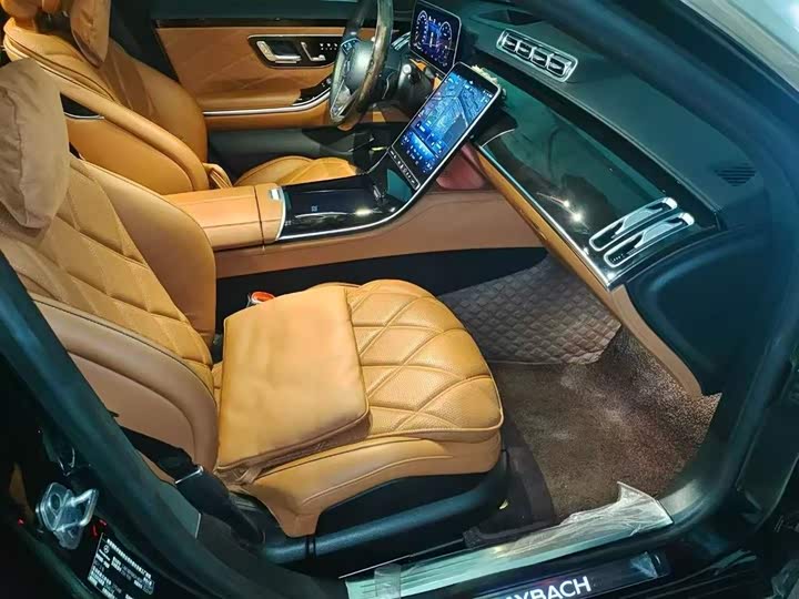 Фото 5 - Mercedes-Benz Maybach S-Class