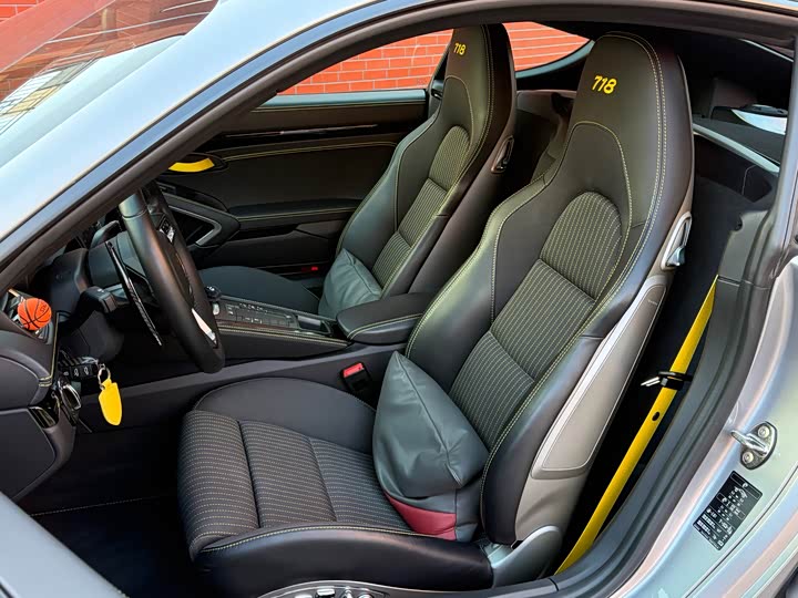 Фото 10 - Porsche 718