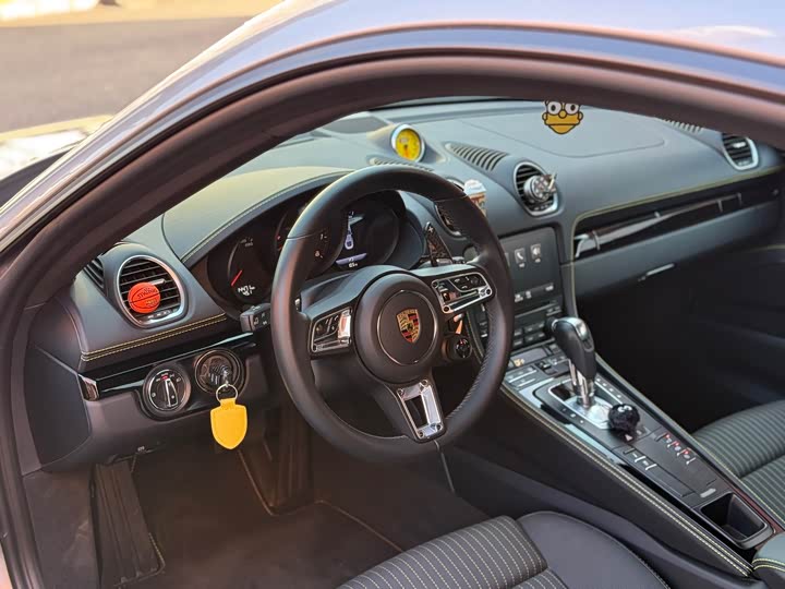 Фото 4 - Porsche 718