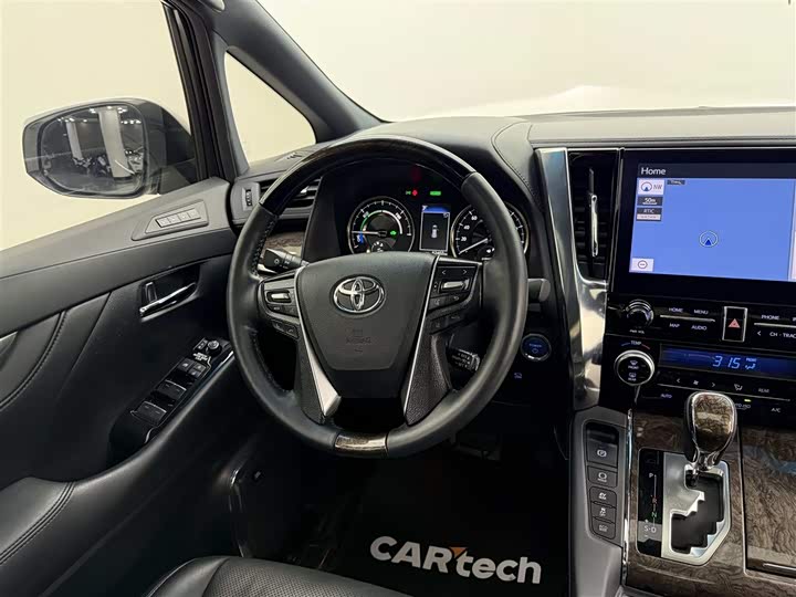 Фото 14 - Toyota Alphard