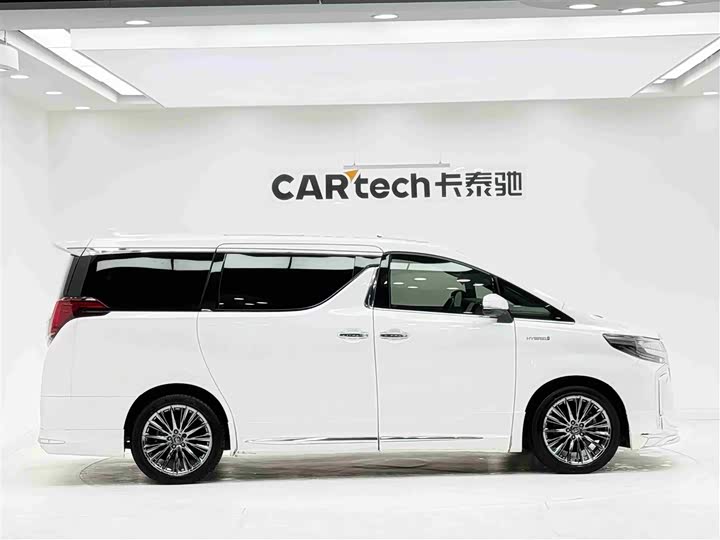 Фото 5 - Toyota Alphard