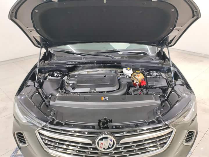 Фото 10 - Buick Envision Plus